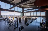 DoubleTree by Hilton Asheville Downtown - Barer