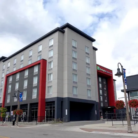 Holiday Inn Express & Suites OSHAWA DOWNTOWN - TORONTO AREA by IHG