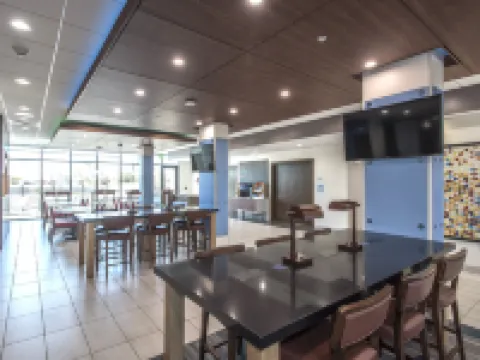 鳳凰城北歡樂谷智選假日套房酒店 鳳凰城酒店