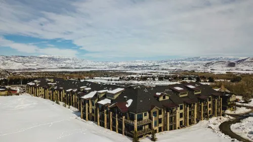 Kestrel by AvantStay Close to the Ski Slopes in This Majestic Home in Park City