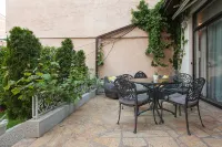 Urban Hostel & Apartments Hotels near Old Bazaar - Skopje Old Town