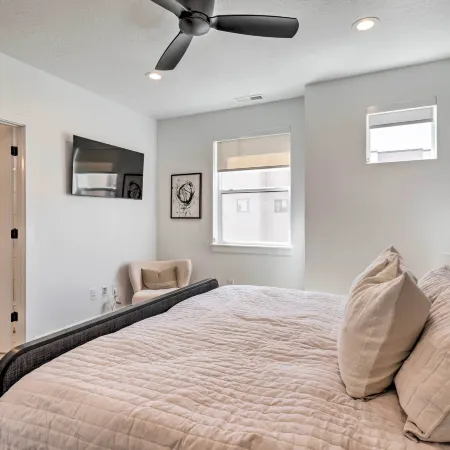 Modern-Chic Provo Townhome 1 Mi to BYU Campus