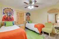 Fort Worth Home w/ Patio: 5 Mi to Dtwn! - Condos