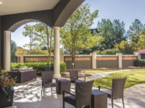 La Quinta Inn & Suites by Wyndham Atlanta Perimeter Medical Hotels in Fulton County
