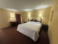 Motel Masquerade Hotels in Marksville