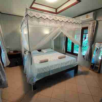 พยาม โคโค่นัท บีช รีสอร์ท Rooms