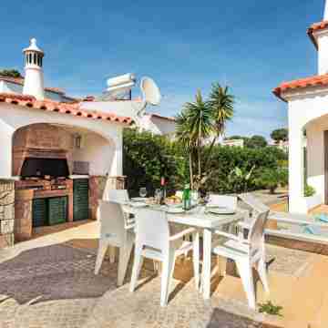 Spacious 4 Bedroom Villa, Private Pool, Free Air Conditioning and Wifi Hotel Exterior