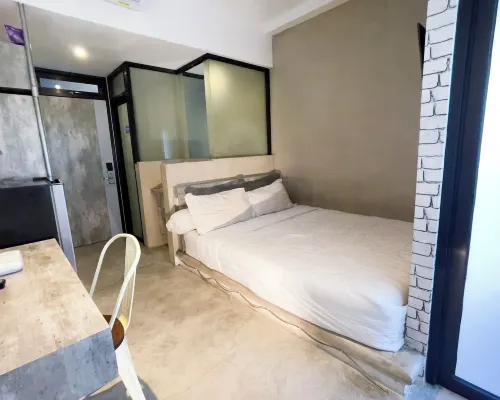 ดีพารากอน เคอร์เตน โรงแรมในสุราการ์ตา