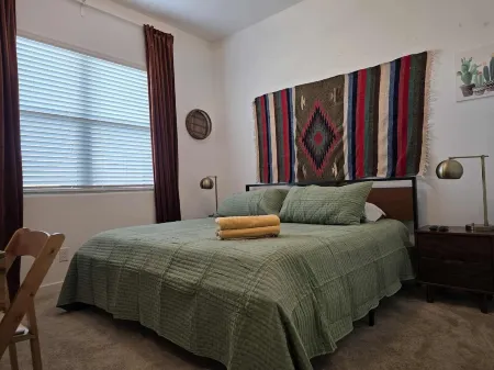 Phoenix Done Right with Sunshine & Mountain Views