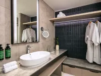Crowne Plaza Labuan Bajo by IHG Hotels in Komodo