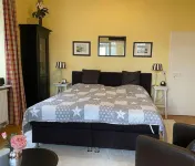 Apartment 12 sea view - 5 stars , own beach chair