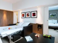 Hôtel Mercure Villefranche-Sur-Saône Hotels in Blace