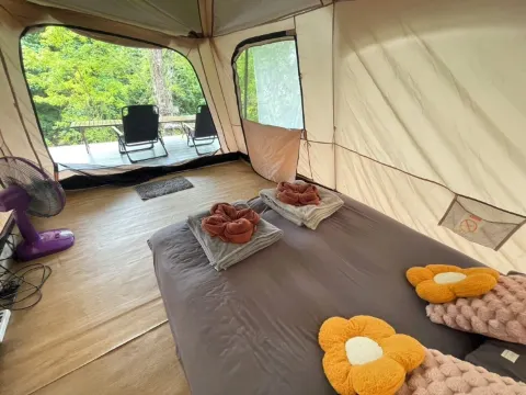 เต็นท์เบสิก วิวแม่น้ำ