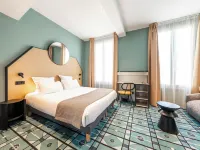 Hôtel CASA MOHO - Juan-Les-Pins アンティーブのホテル