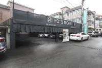 Hotel in Cafe Guri-si - parking