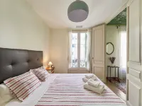 Belvilla by OYO Rambla Paris Apartment