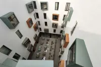 Hotel Macià Sevilla Kubb - Scenic