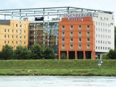 Trans World Hotel Donauwelle