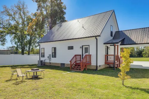 Tullahoma Whiskey Trail Base w/ Yard & Fire Pit - Wifi