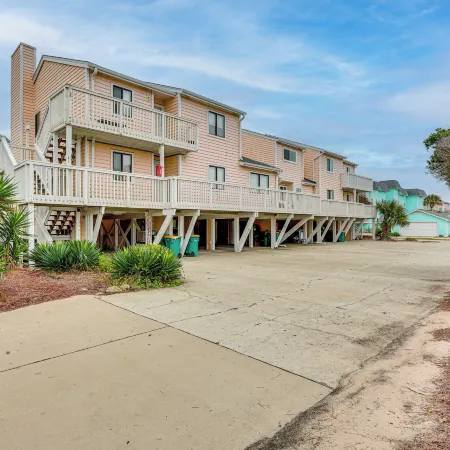 Poolside Fun + Oceanfront Bliss: Kure Beach Haven!