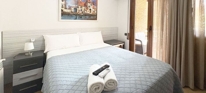 Berceo Rooms Self Check-IN Hotele w: Comarca de Logrono