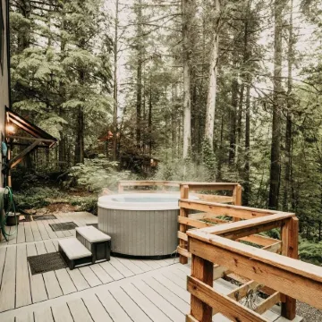 26sl - Hot Tub - BBQ - Game Room - Sleeps 8 3 Bedroom Home by RedAwning