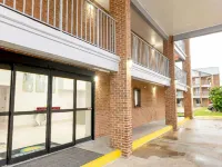 Days Inn & Suites by Wyndham Bossier City Hotel di Bossier Parish