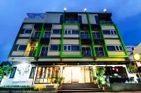 The Cozy Nest Boutique Rooms Hotels in Mueang Phayao District