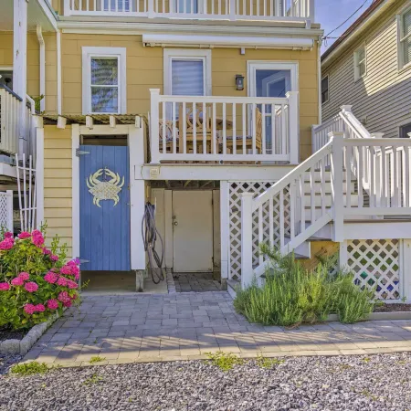 Charming Ocean City Townhome Walk to Beach!
