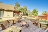 Pine Cabin w/ Fire Pit & Gazebo - Steps to Trails - 3 tähden