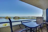 Cozy Condo w/ Gulf View, Bird Watching - Wifi