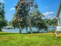 Boho Waterfront Getaway 5 Bedroom Retreat Hotels in California