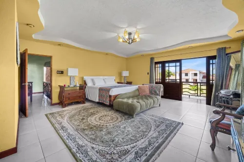 Serenity Villa - 4bd by Zenbreak Hotels in Maynards