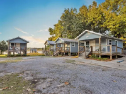 Gil's Bayou Cabins Hotels in Ocean Springs