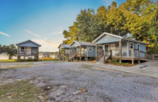 Gil's Bayou Cabins