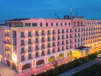 Hotel Phoenicia Express Hotels near Bucharest Băneasa - Aurel Vlaicu International Airport