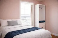 10 Second Walk to Beach: Rare Atlantic Ave Pet Friendly Oceanview Condo