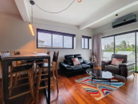 Blue Waves by dodo et Croissant