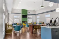 Comfort Inn & Suites I-10 Airport
