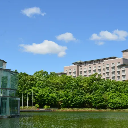 Okura Akademia Park Hotel