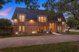 7BR 5BA w Pool, Hot Tub, Sport Court & Game Room
