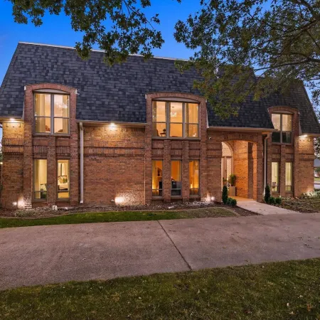 7BR 5BA w Pool, Hot Tub, Sport Court & Game Room