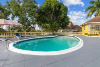Ironshore Sugarmill Villa W Private Pool 6 Bedroom Villa - Villas