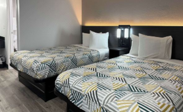 Motel 6 Bradenton, FL