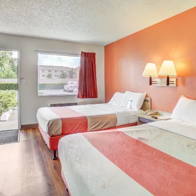 Motel 6 Medford, or - North Hotels near Rogue Valley International-Medford Airport