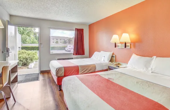 梅德福北6號汽車旅館