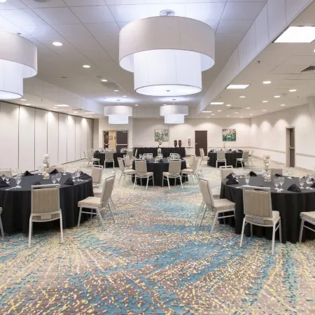 Wyndham Grand Executive Center Little Rock Airport