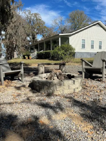 Beautiful Lake House located just 19 minutes from Historic Downtown Natchitoches
