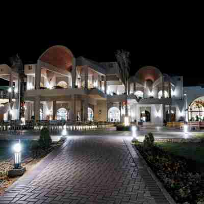 Diamond Beach Hotel Exterior
