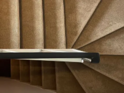 Straight Inn Hotels in Sutton